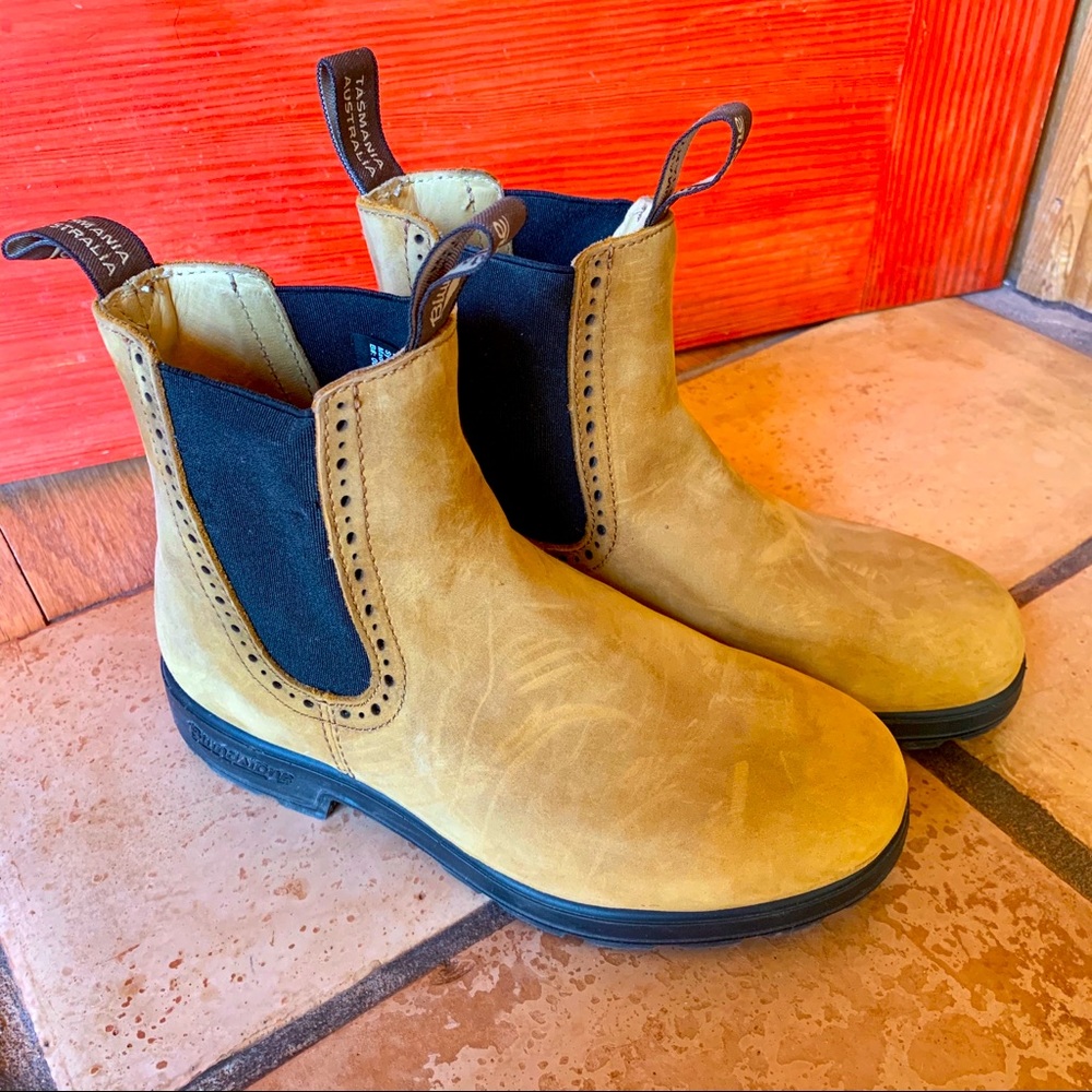 Blundstone Women's Brown and Black Ankle Boots